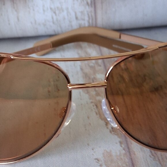 Michael Kors Aviator Rose Gold & partial Pink frame Sunglasses NWT & CASE - Picture 3 of 10
